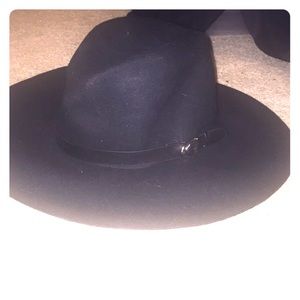 Black summer hat!